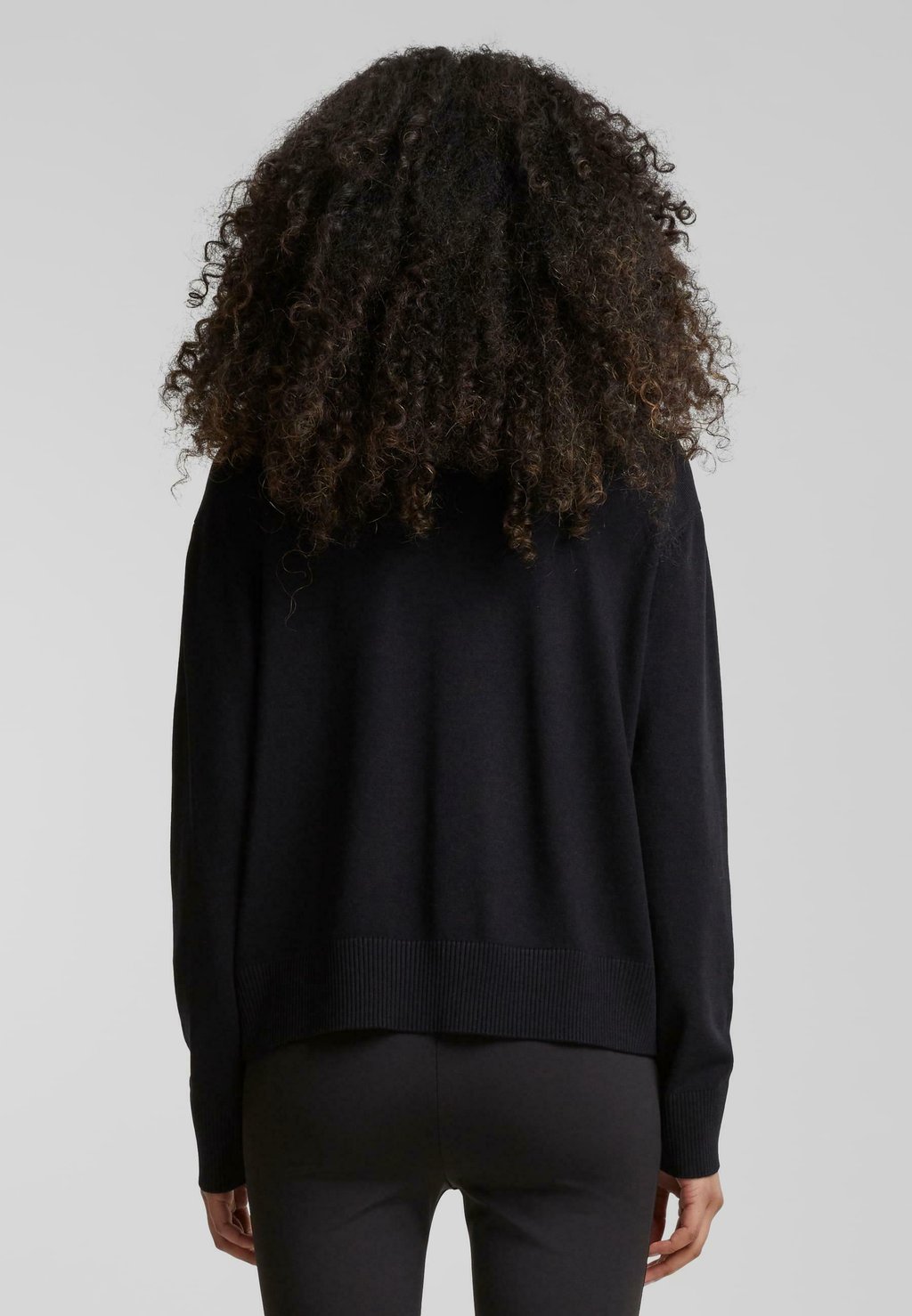

Джемпер ROUNDNECK Urban Classics, черный