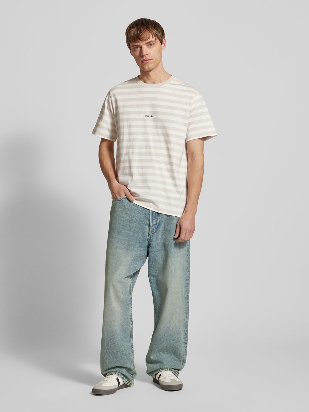 

Джинсы очень свободного кроя с пятью карманами, модель «RON» Jack & Jones