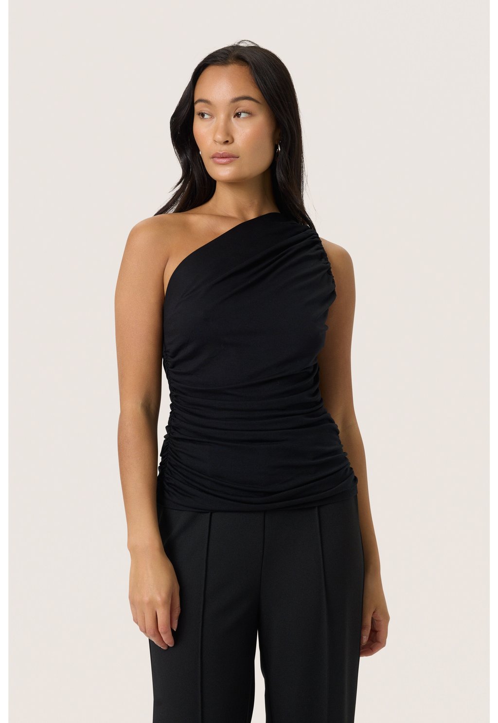 

Топ HANADI ONE SHOULDER Soaked in Luxury, черный