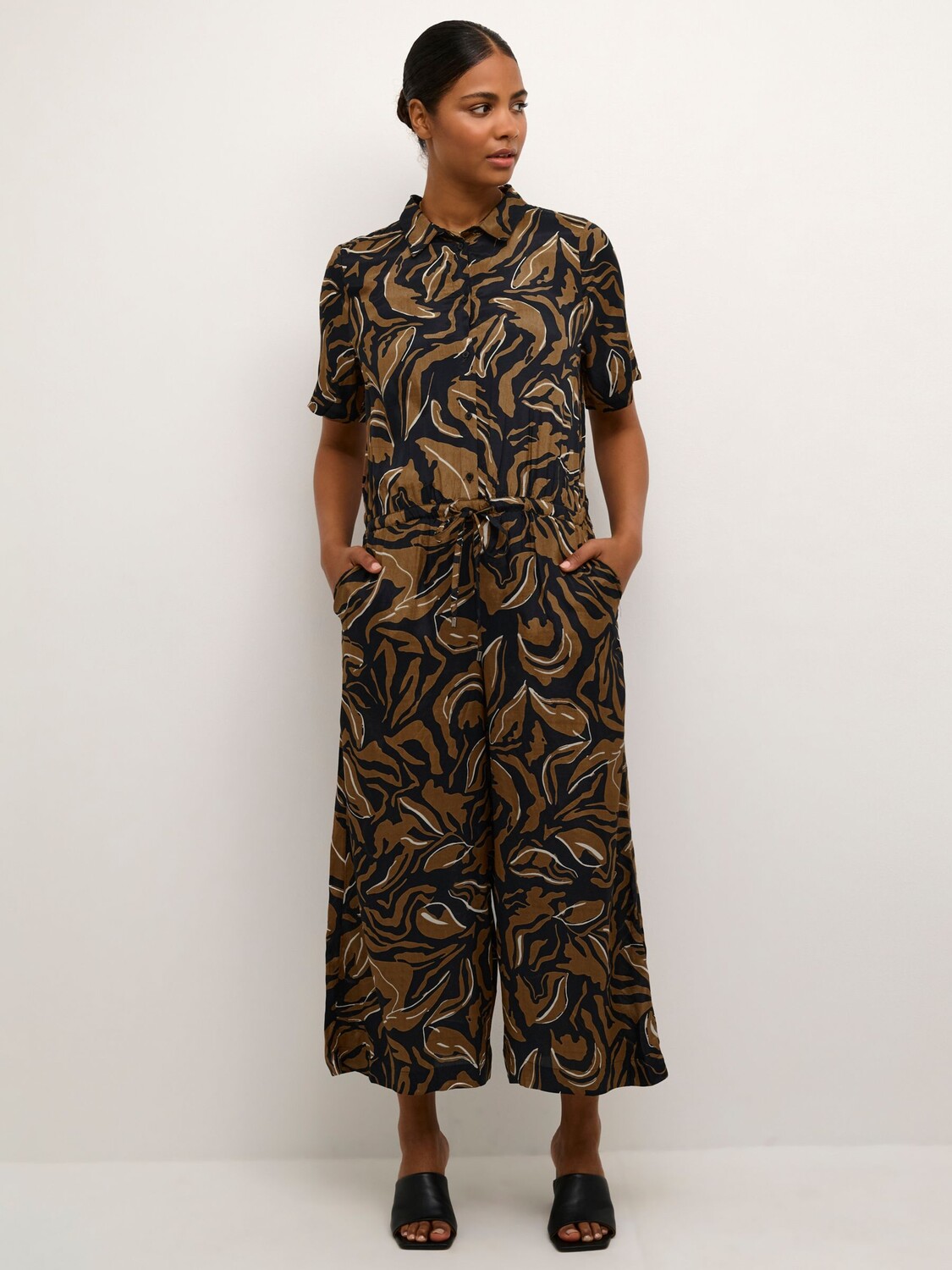 

KAFFE Dorita Комбинезон с короткими рукавами, черный/мульти