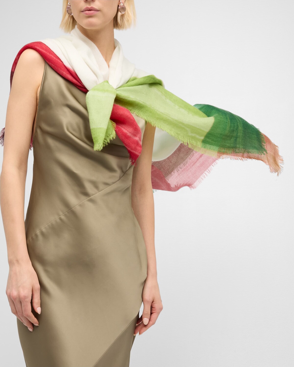 

Разноцветный кашемировый шарф с каймой Franco Ferrari, цвет 101 Red Green