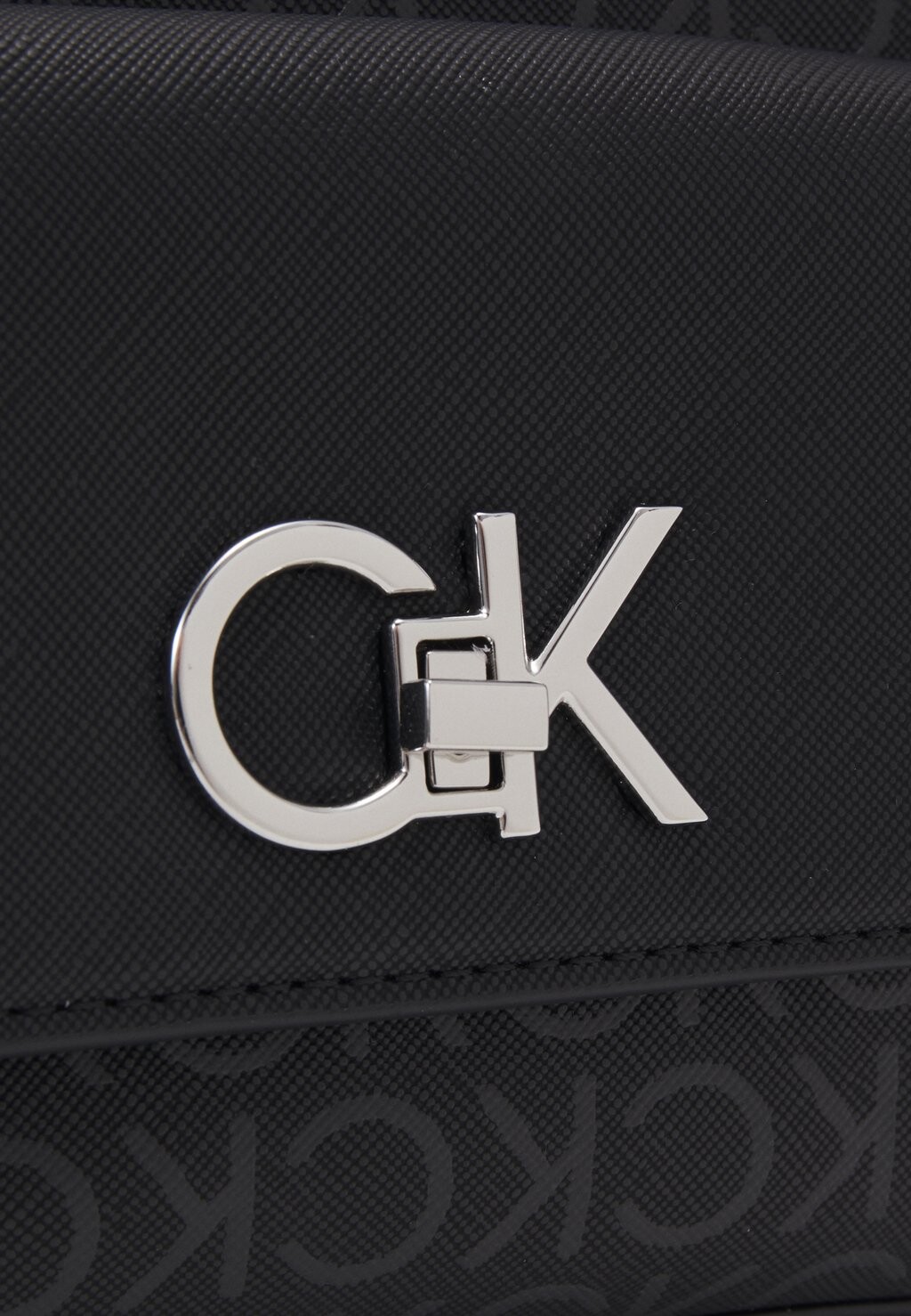

Сумка через плечо RE-LOCK Calvin Klein, черный