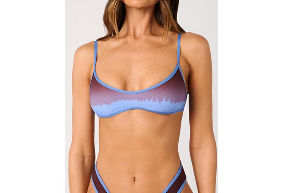 

Женский топ с вырезом-лодочкой и завязками на спине WeWoreWhat, Maroon/ bl jean