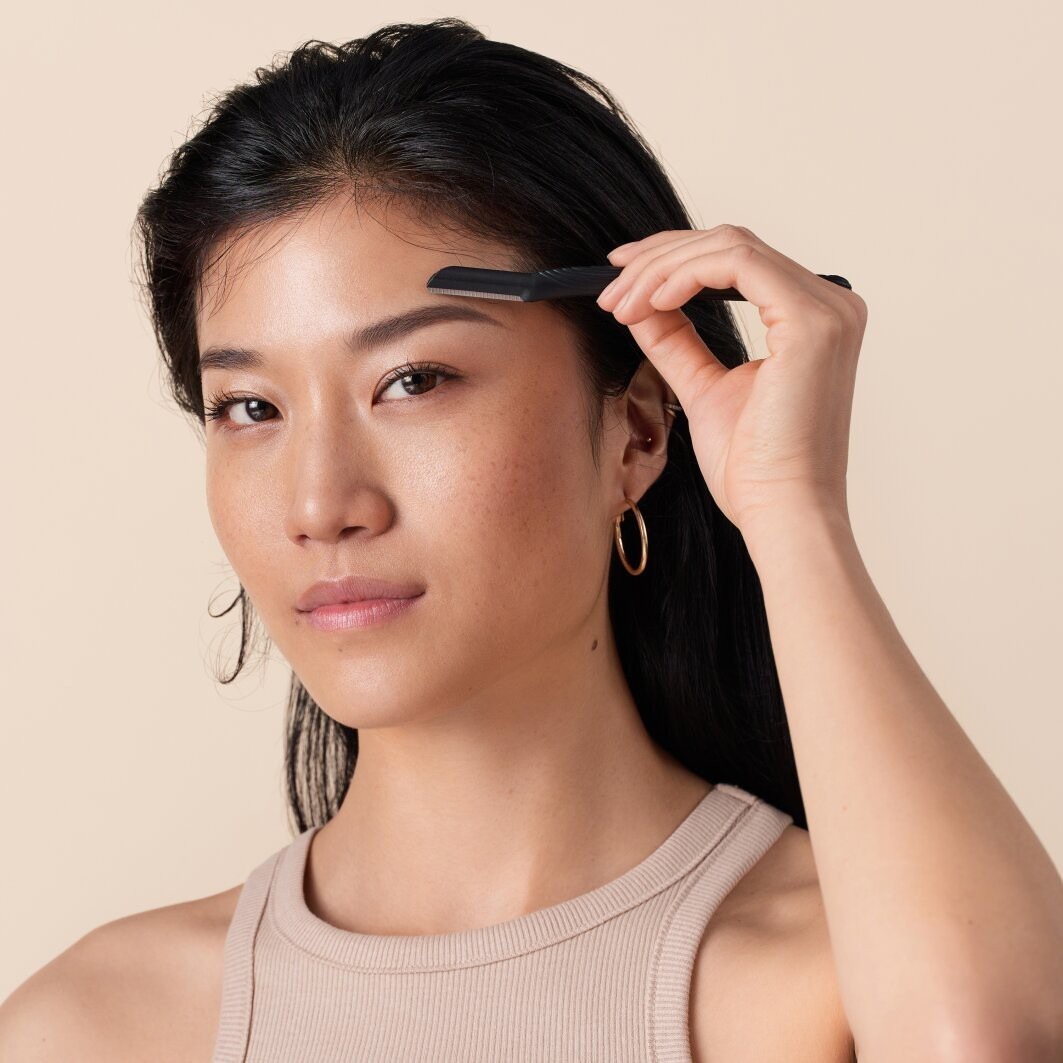Бритва magic perfectors brow shaper Catrice, количество 1 шт. — фото 3