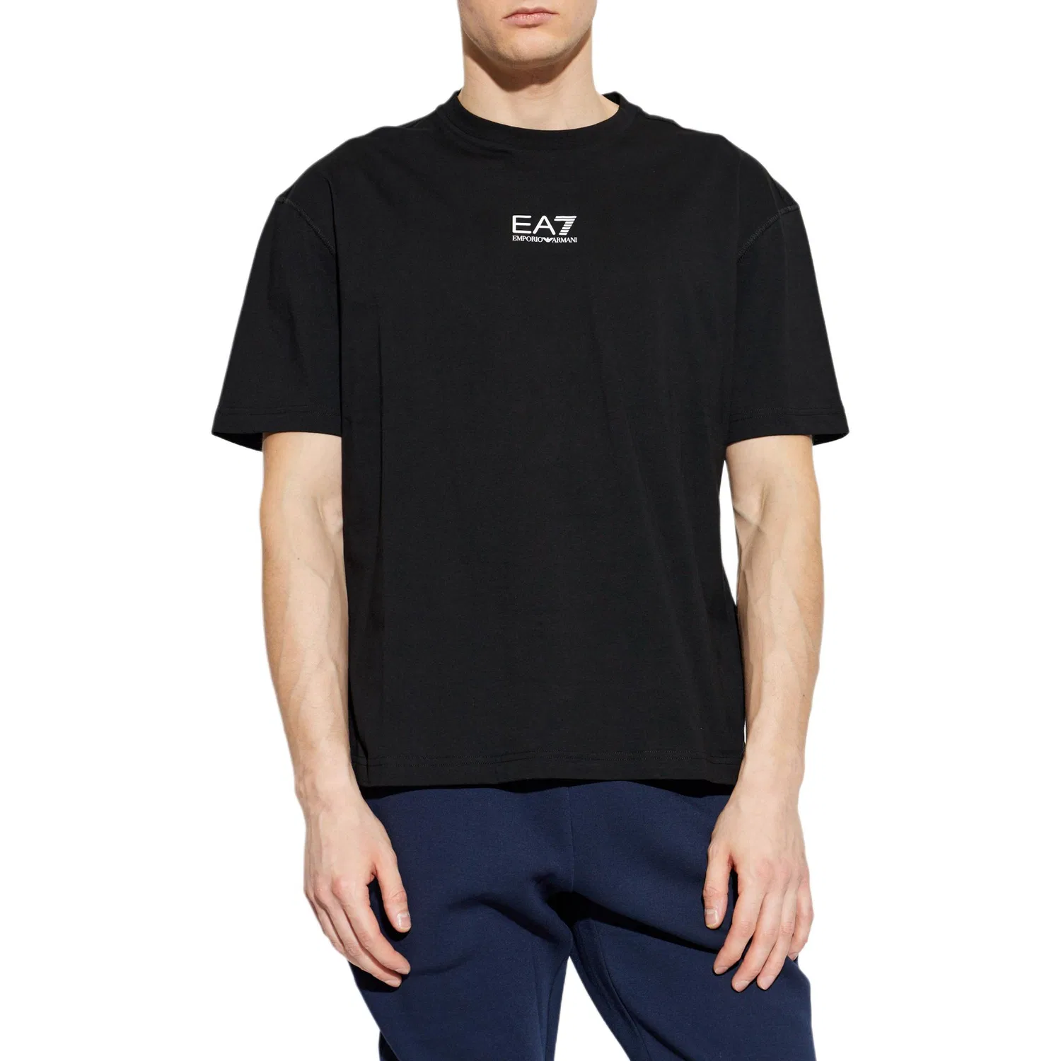 Футболка с принтом Emporio Armani Logo-Printed Crewneck T-Shirt черная — фото 3