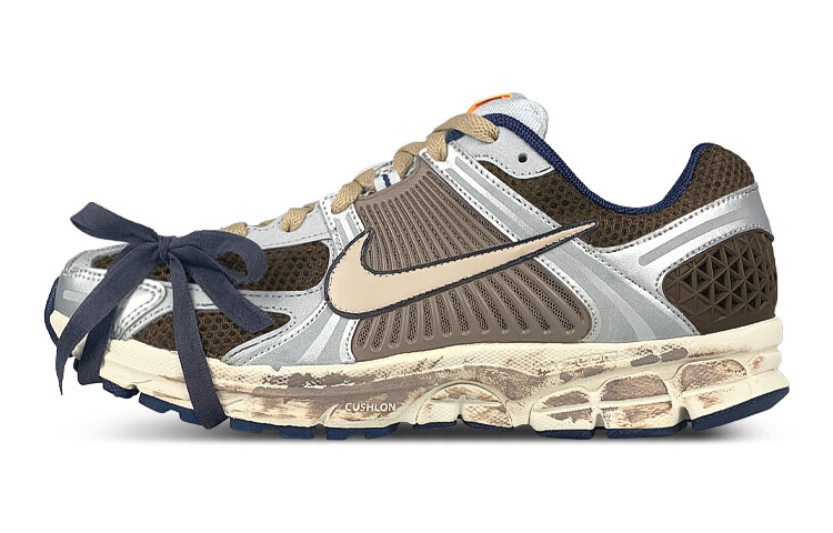

Кроссовки Air Zoom Vomero 5 мужские низкие серые/коричневые Nike