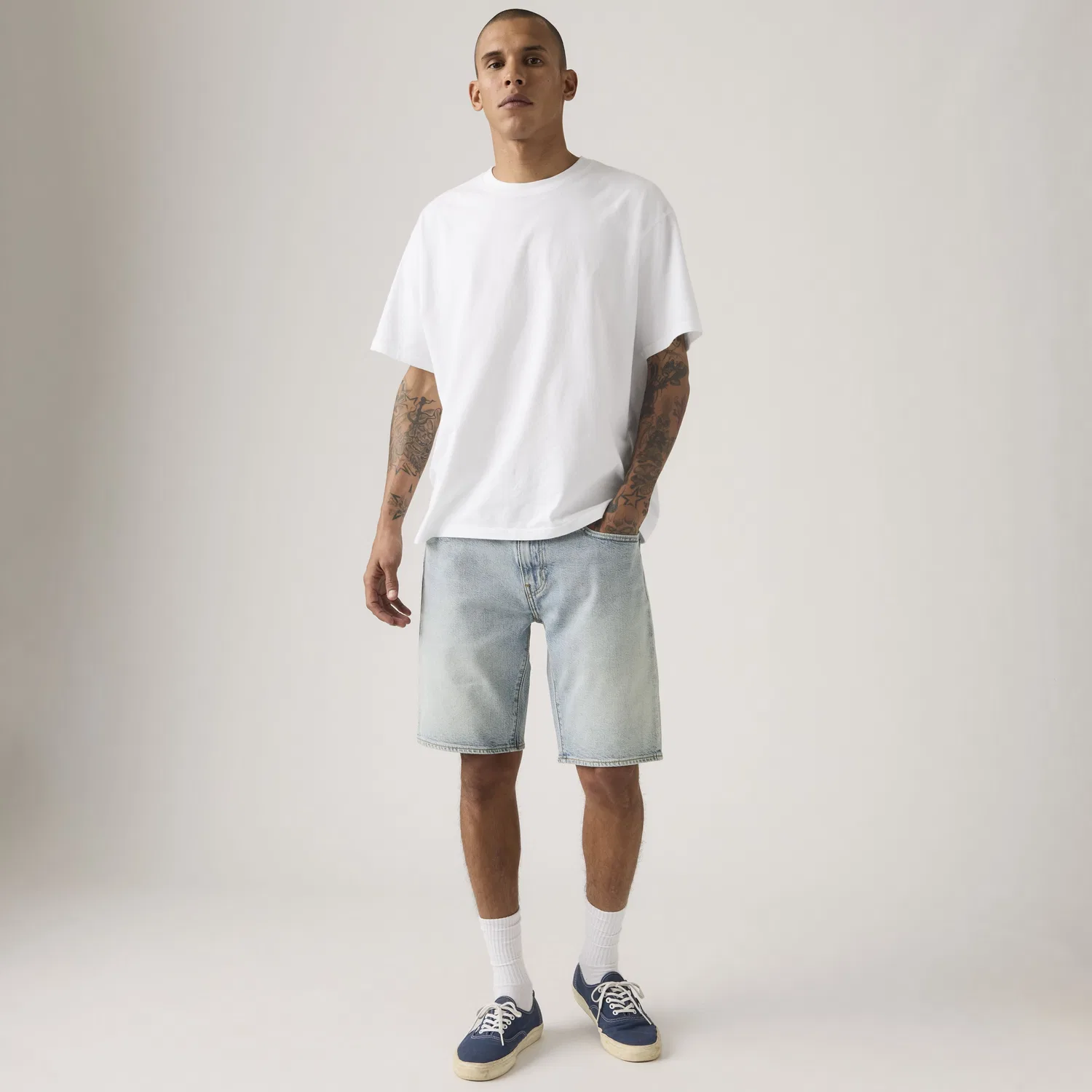 405 Стандартные мужские шорты 10 дюймов Levi's, Light Wash