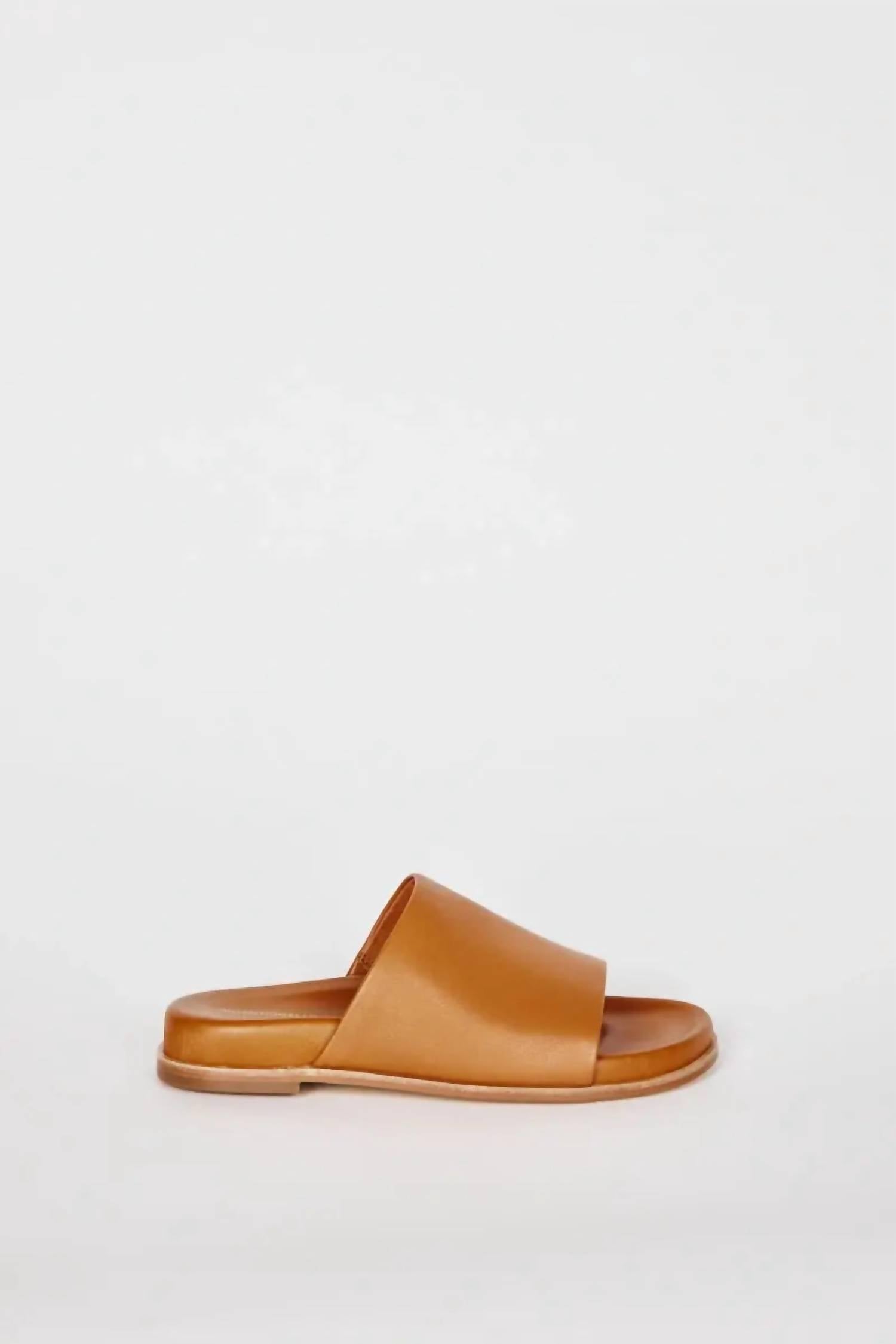Женские сандалии Pippy в цвете виски Intentionally Blank, Whiskey