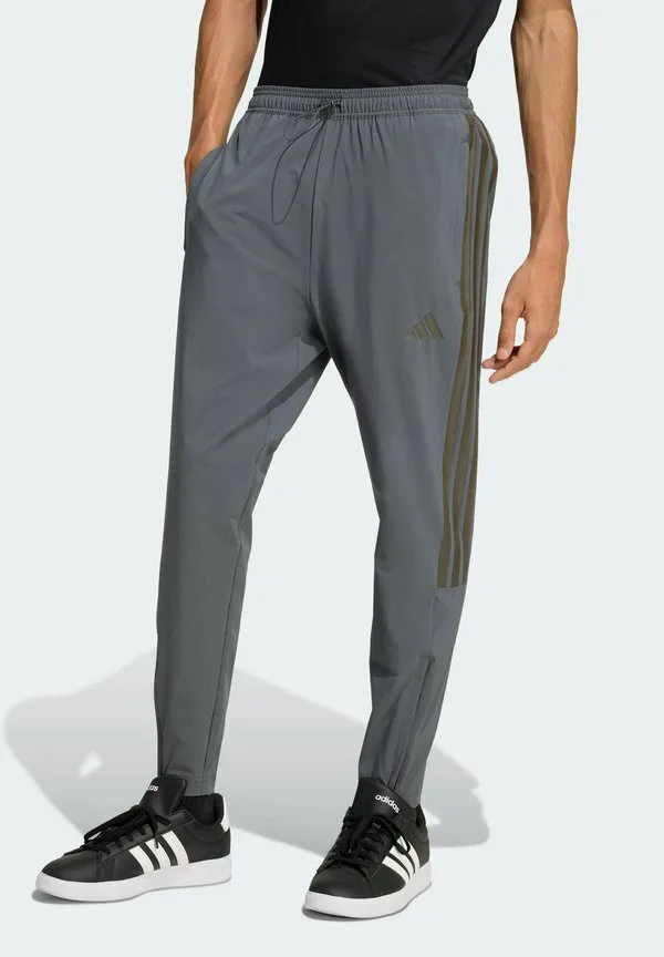 Спортивные штаны house of tiro Adidas Sportswear, Grey Six Colored Reflective