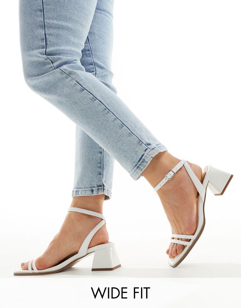 

Белые босоножки на среднем каблуке ASOS DESIGN Wide Fit Honeydew