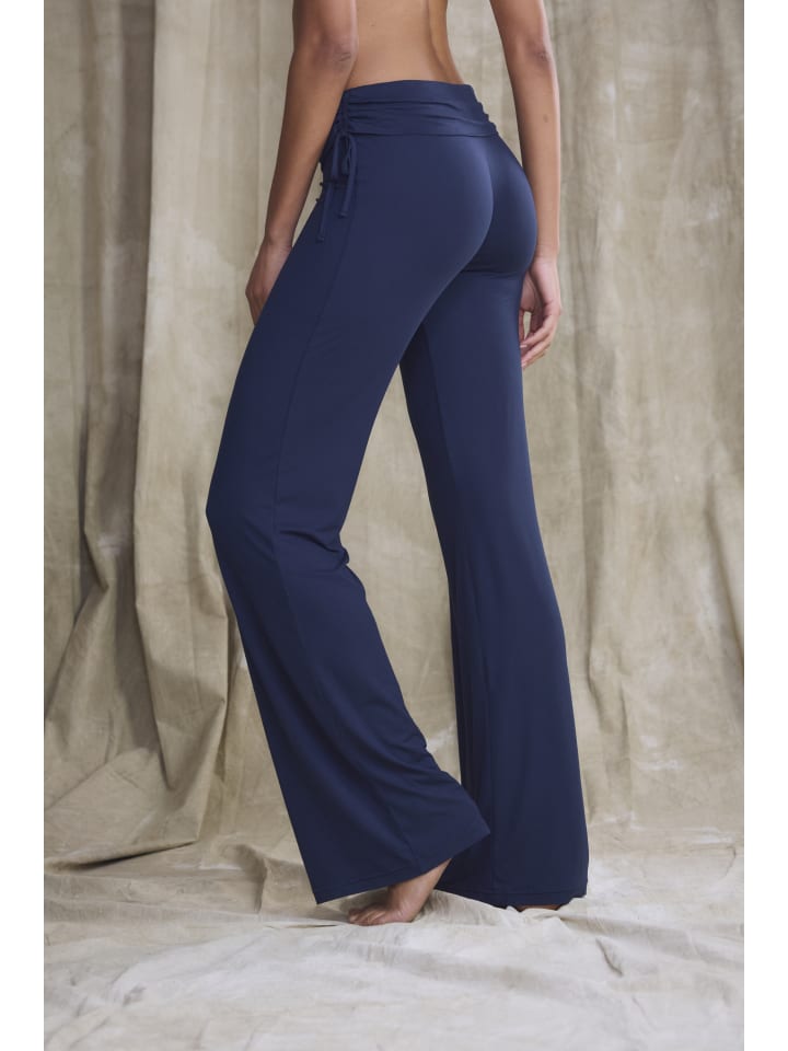 

LASCANA Брюки-джаз темно-синего цвета