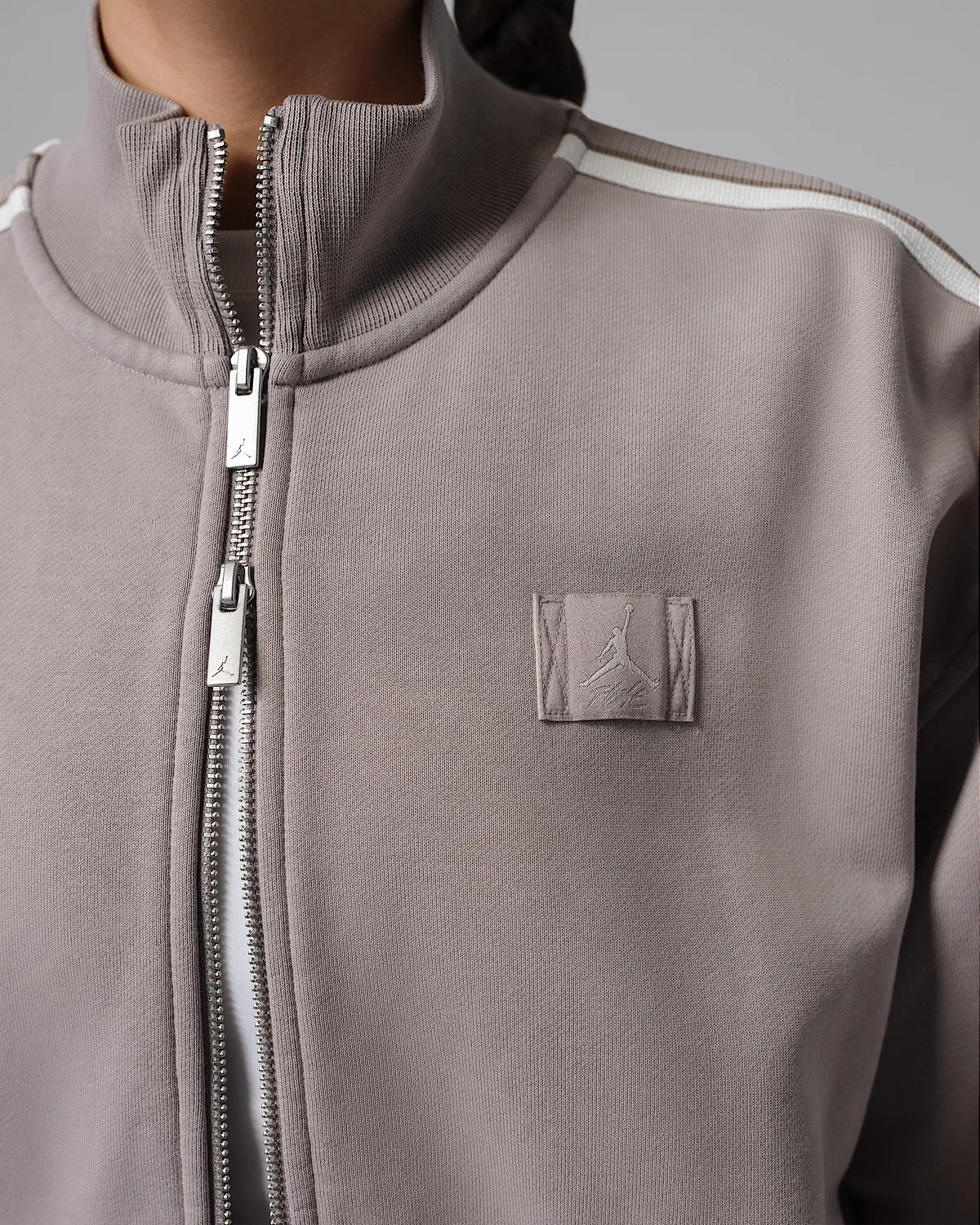 Женская флисовая куртка на молнии Jordan Flight Fleece, Enigma Stone/Cobblestone — фото 4
