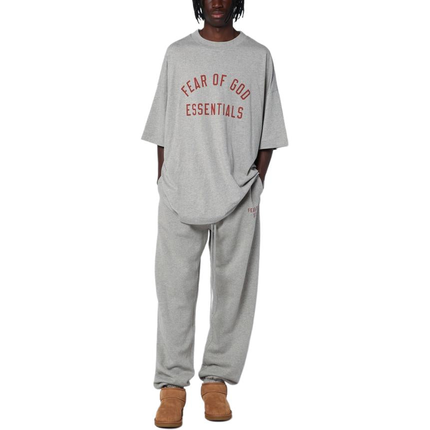 Футболка Fear of God Essentials Jersey Crewneck Tee 'Dark Heather', серый — фото 3