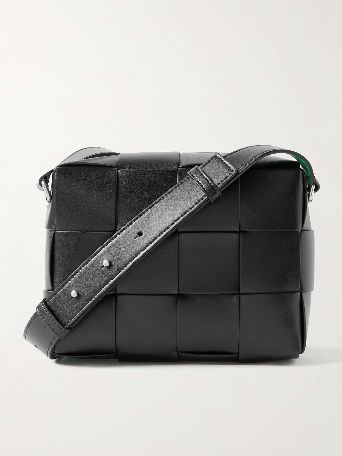 

Кожаная сумка-мессенджер Intrecciato BOTTEGA VENETA, черный