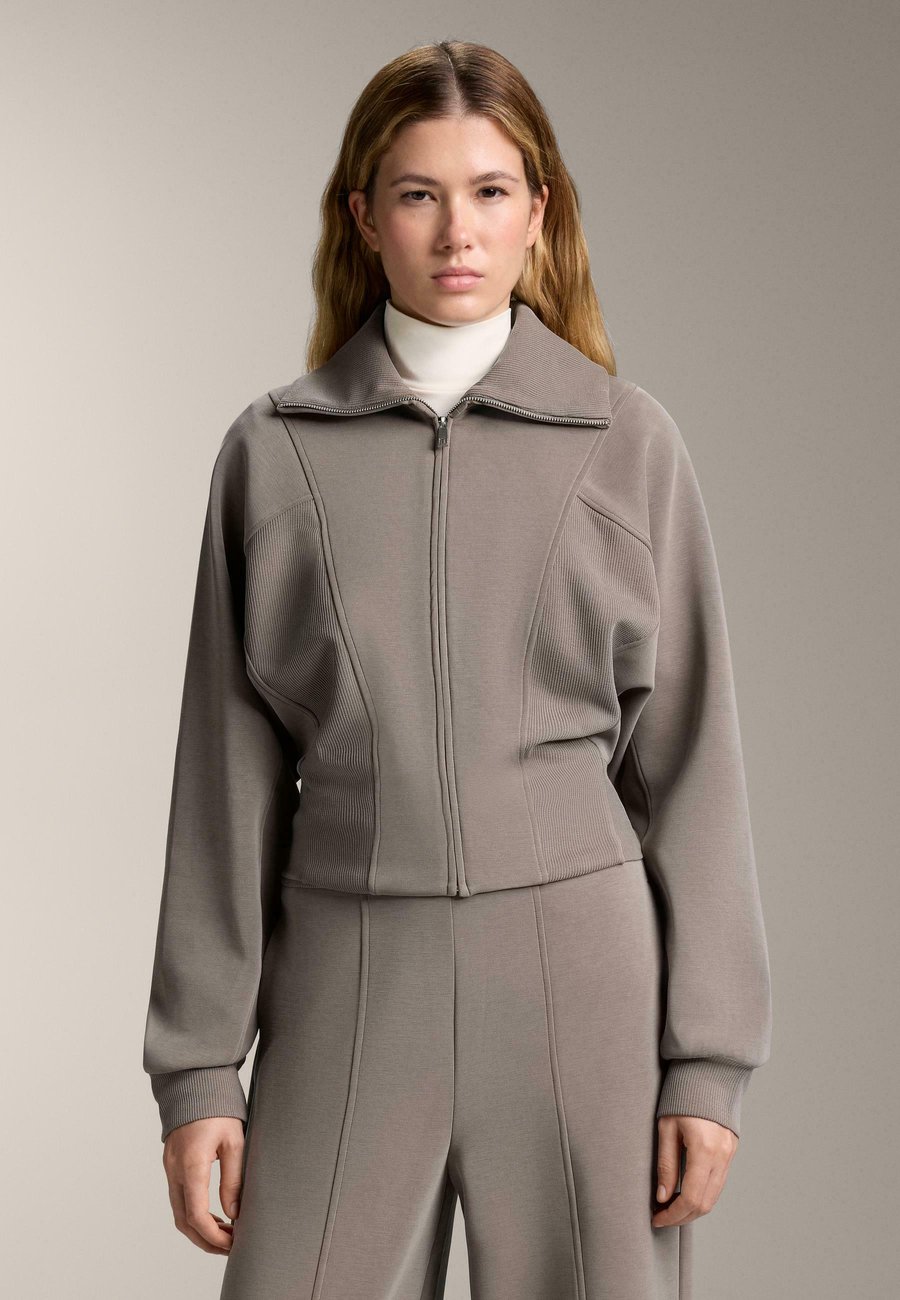 

Толстовка OYSHO HIGH-NECK WITH RIB DETAILS AND BRUSHED MODAL, Mottled Dark Green