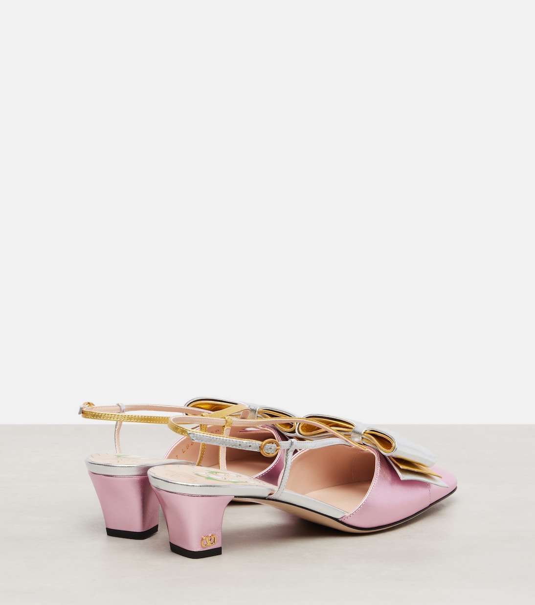 Bowow 45 туфли-лодочки из металлизированной кожи Valentino Garavani, Giacinto/Silver/Old Gold — фото 2