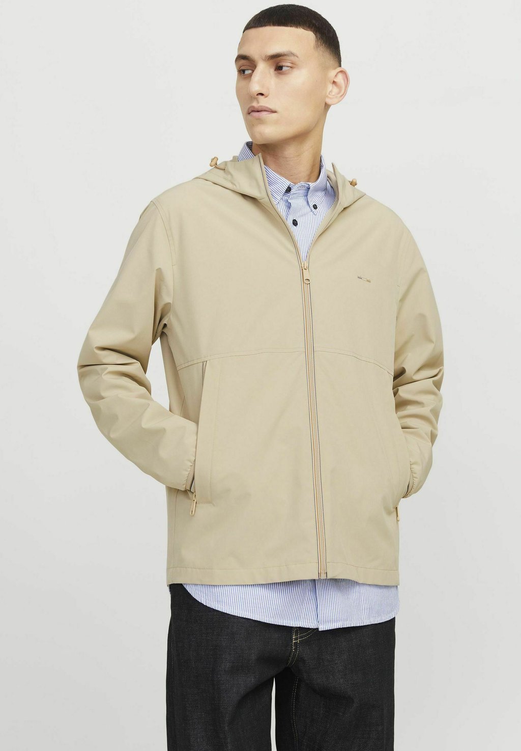 

Куртка демисезонная ÜBERGANGS ÜBERGANGS Jack & Jones PREMIUM, бежевый