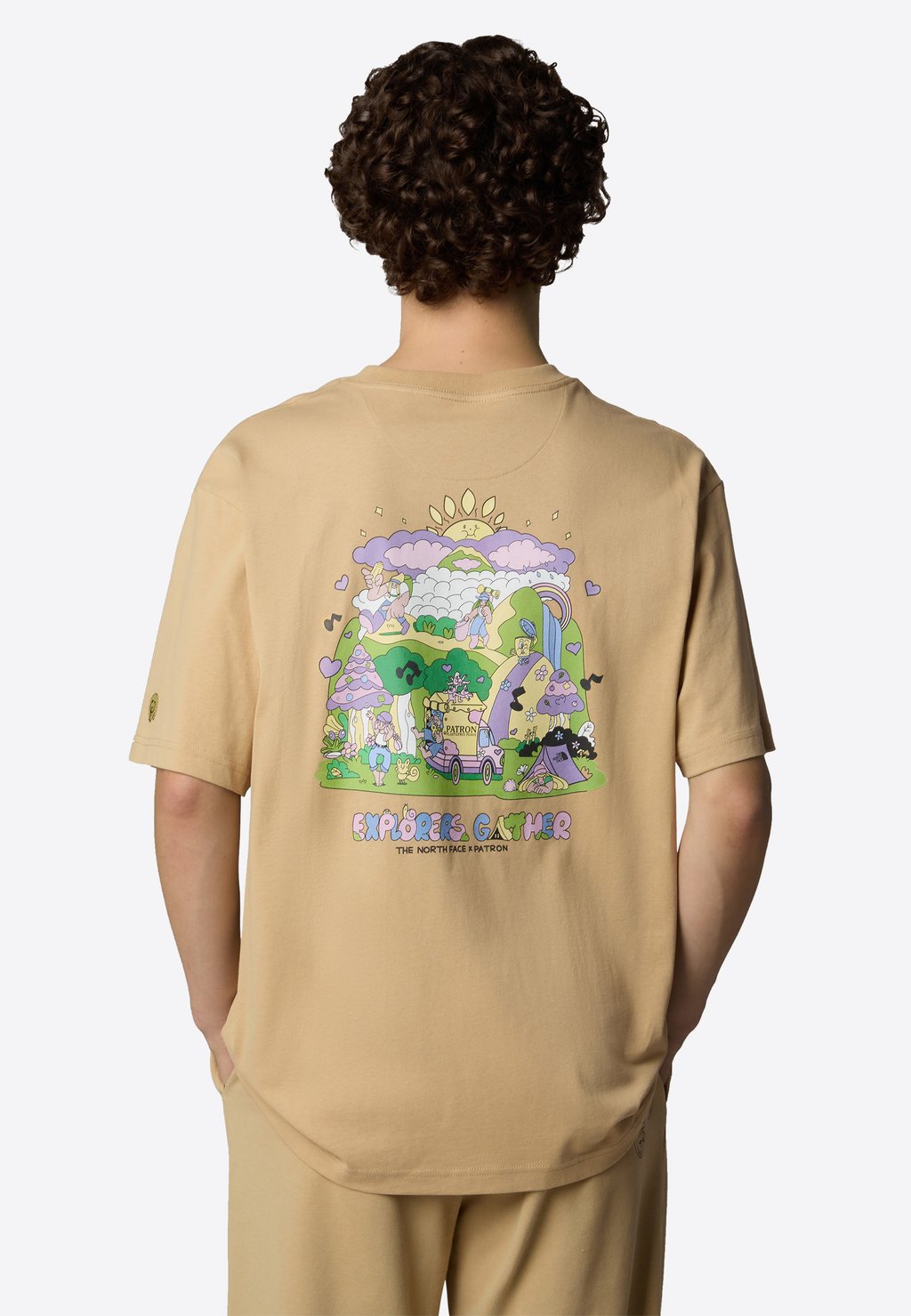 

Футболка с принтом MOUNTAIN CLEANUP The North Face, бежевый