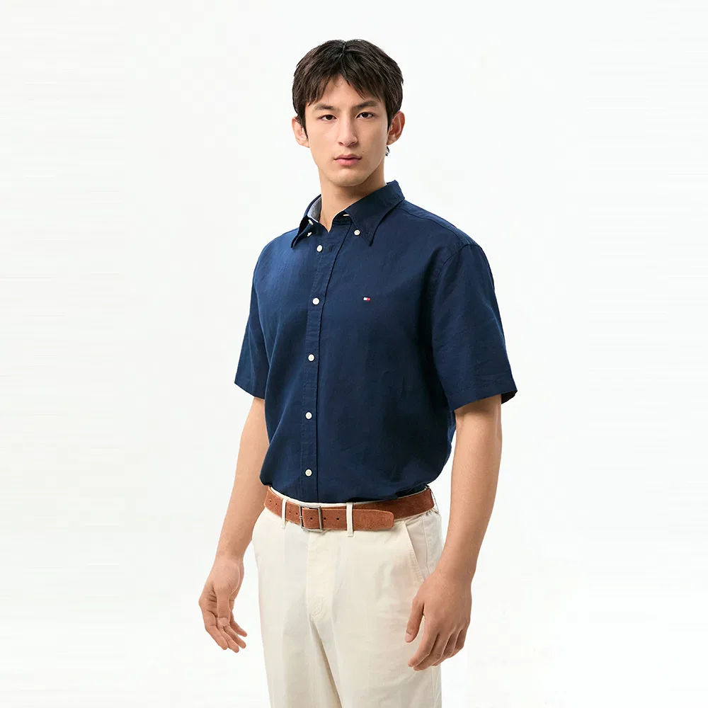 Мужская однотонная рубашка Regular fit из смеси льна и хлопка тёмно-синяя от Tommy Hilfiger