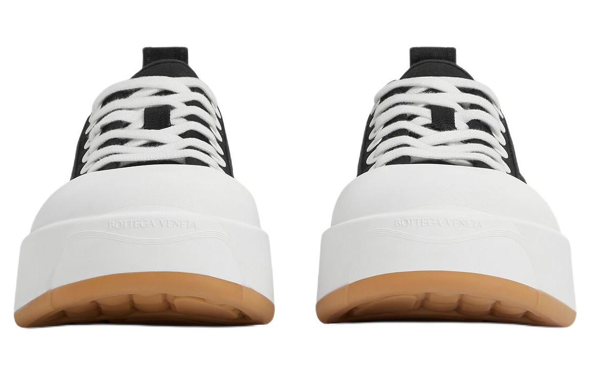 Vulcan Low Top Skateboard Shoes Men's Black White Bottega Veneta — фото 3