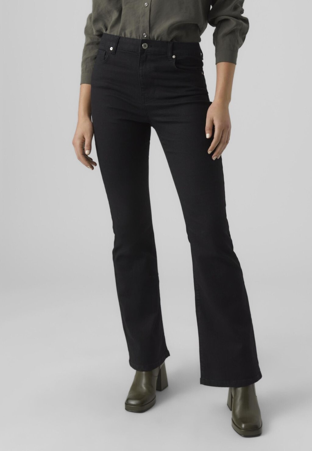 

Джинсы Bootcut Vero Moda, черный деним