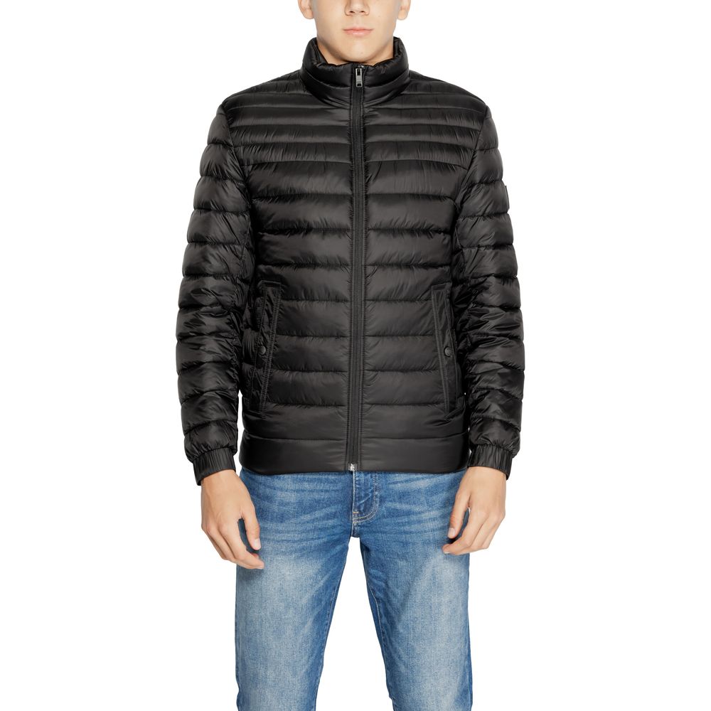 

Черная куртка из полиамида Hugo Boss