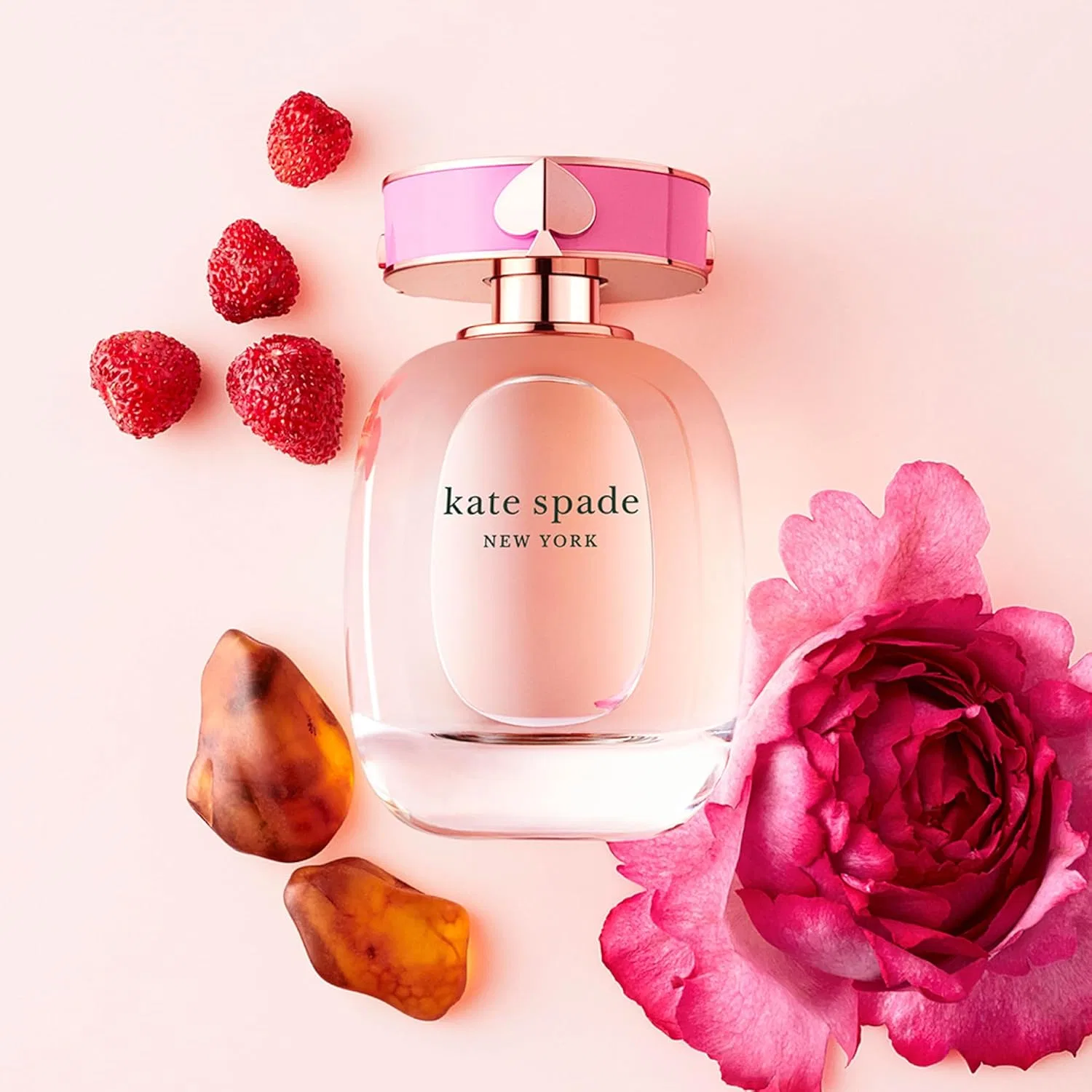 Лосьон для тела ароматизированный Kate Spade New York с ароматом клубники, розы и кашемира, 148 мл — фото 3