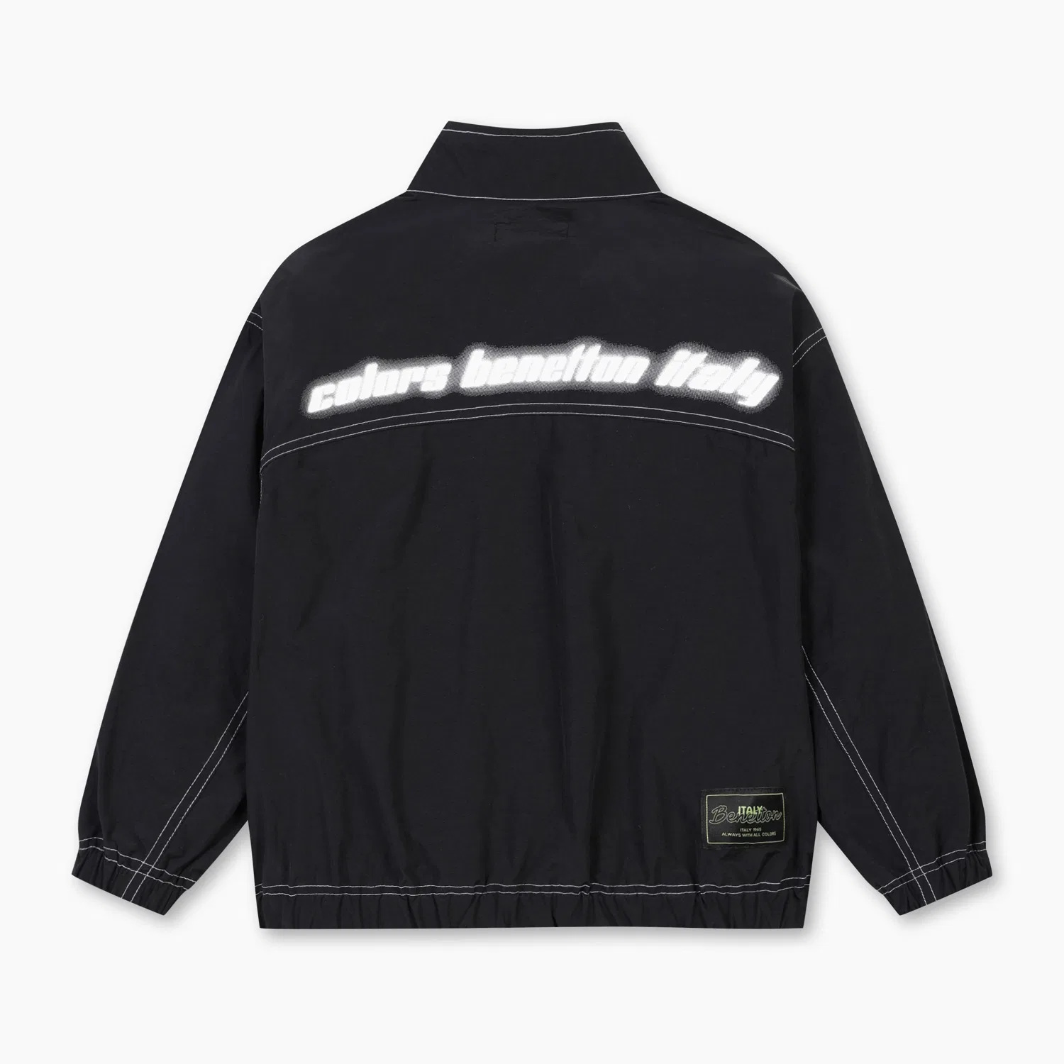 Детская лёгкая куртка со строчкой, чёрная, от Benetton Kids — фото 2