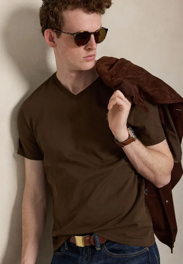 Футболка Polo Ralph Lauren Custom Slim Fit Jersey V-Neck Basic, мускатный коричневый — фото 4