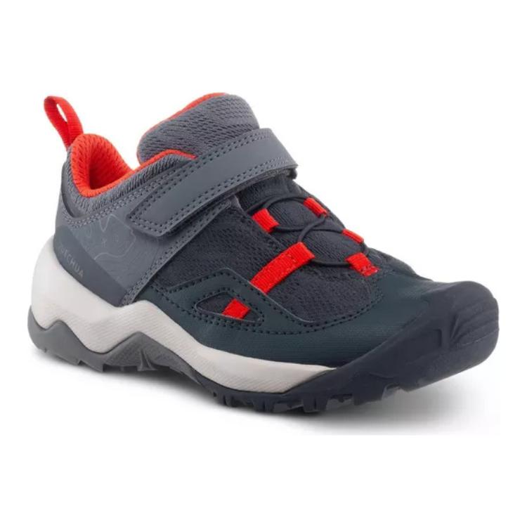 Непромокаемые детские низкие уличные кроссовки черно-красные Kids DECATHLON — фото 2