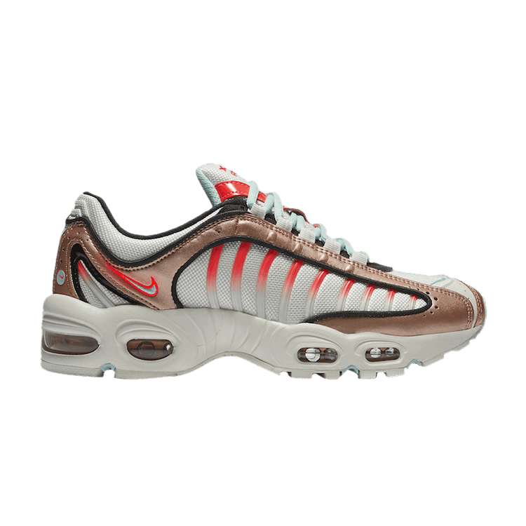 

Кроссовки Nike Air Max Tailwind 4 'Metallic Bronze', коричневый
