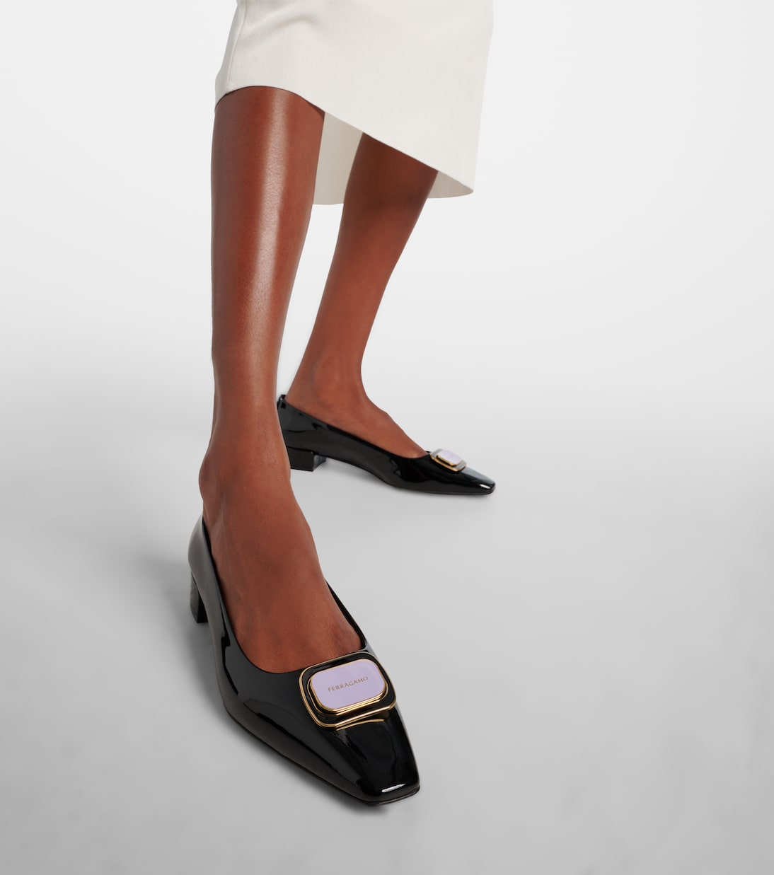 Балетки Venera из лакированной кожи Ferragamo, черный — фото 4