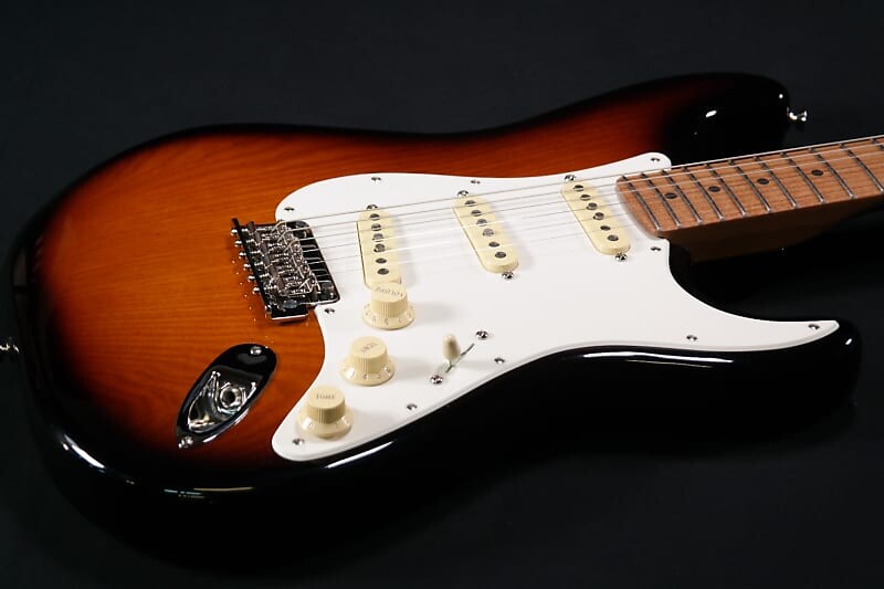 

Электрогитара Fender American Professional II Stratocaster, Roasted Maple Fingerboard, Anniversary 2-Color Sunburst 473