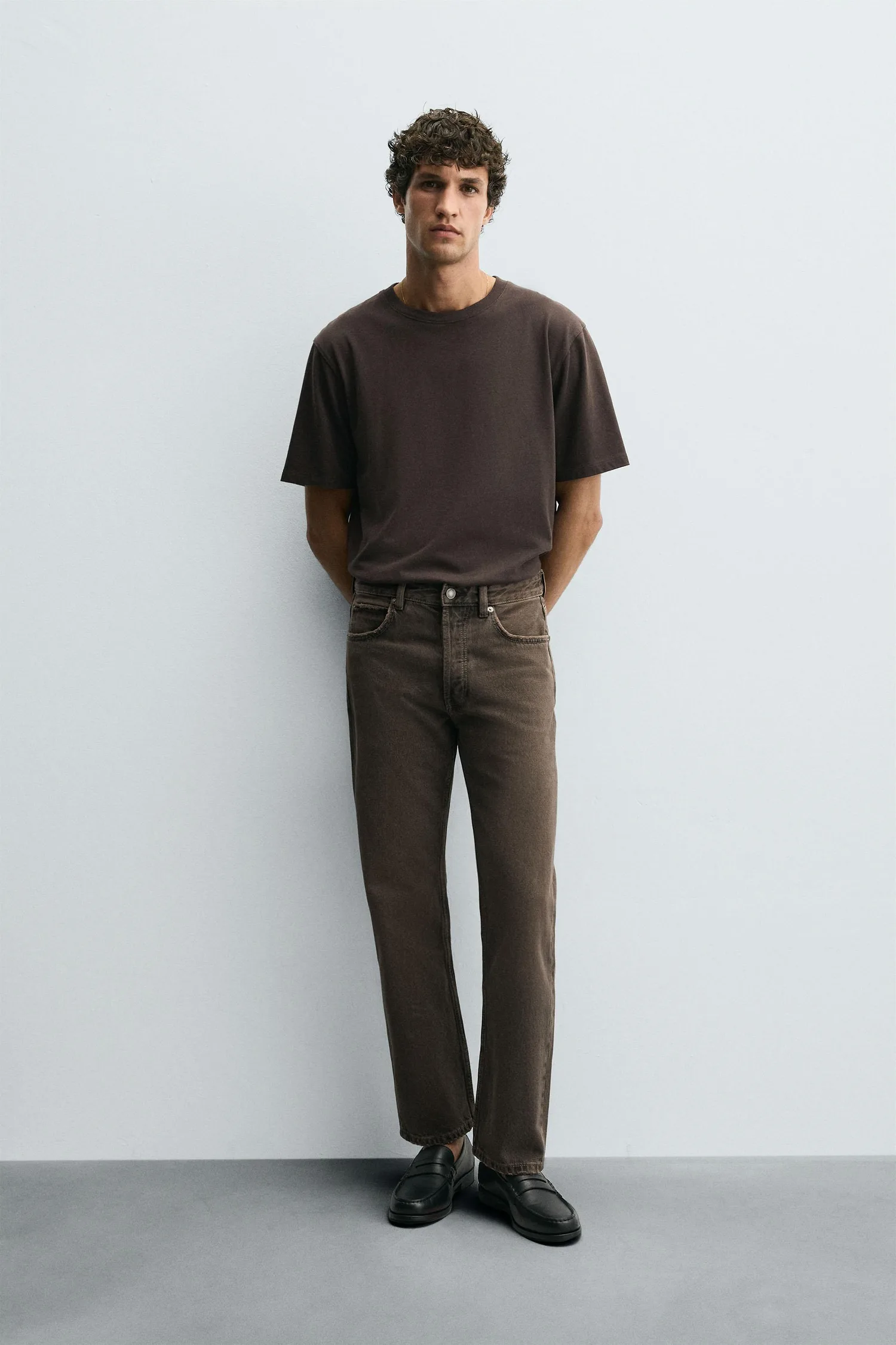 Джинсы стандартного кроя Zara, коричневый