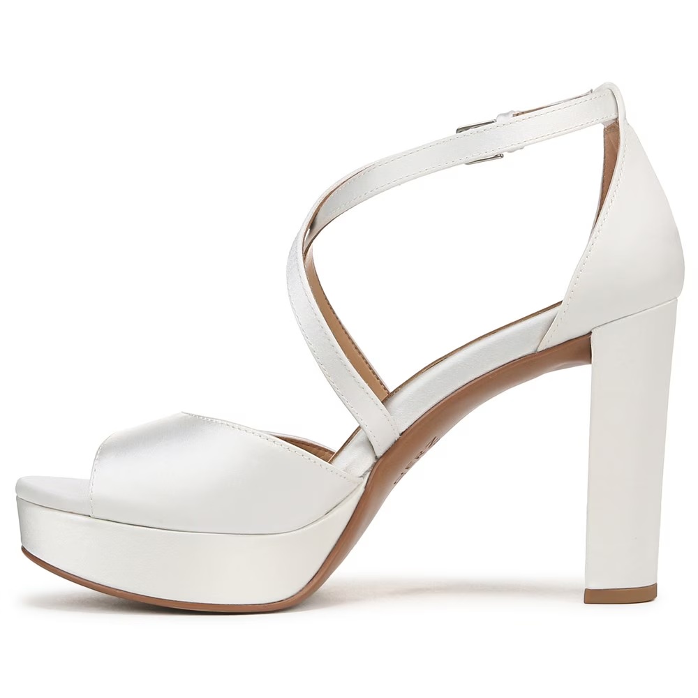 Женские босоножки Melody dress sandal Naturalizer, pearl white satin fabric — фото 4