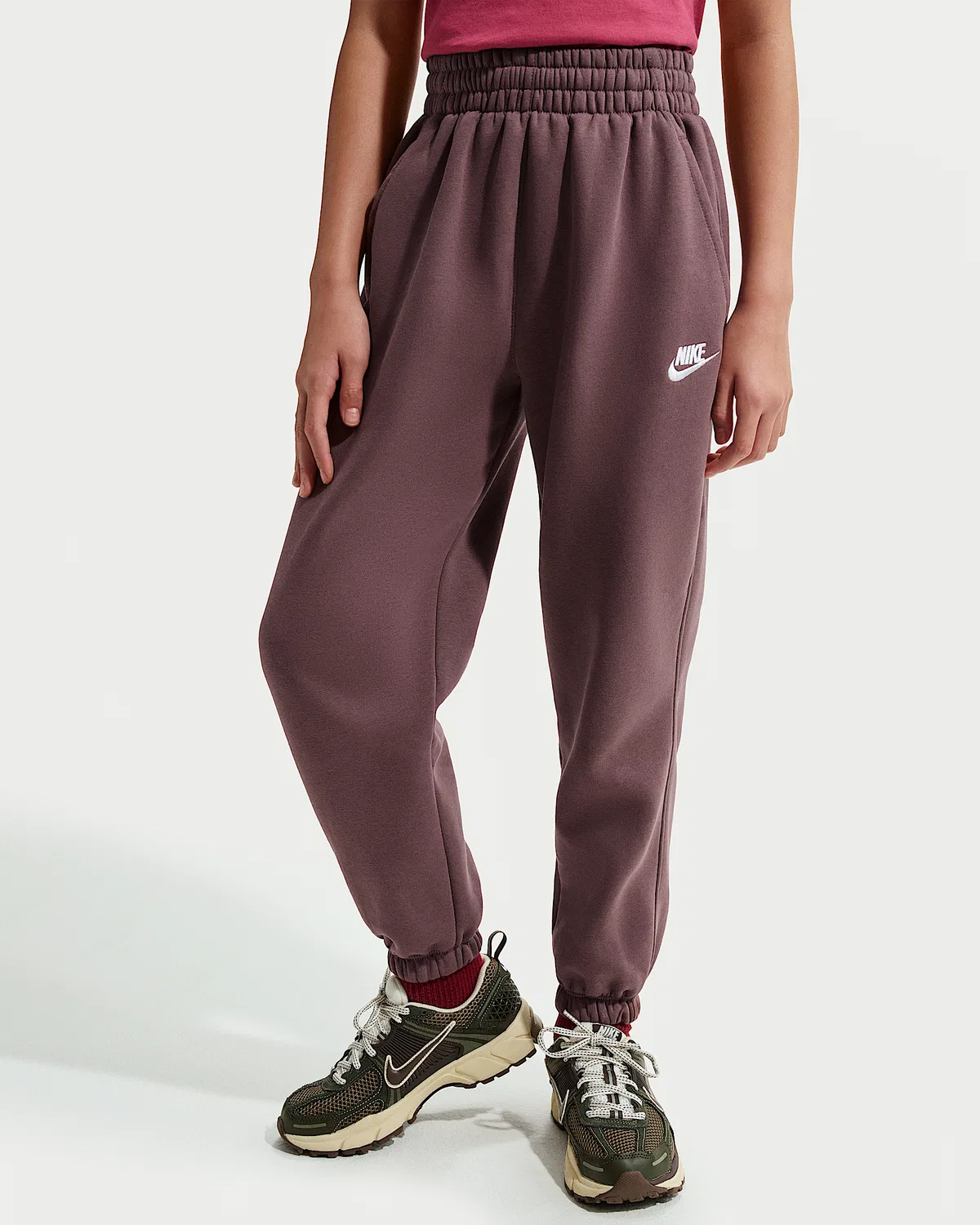 Детские свободные штаны Nike Sportswear Club Fleece, Tattoo/Tattoo/White — фото 2