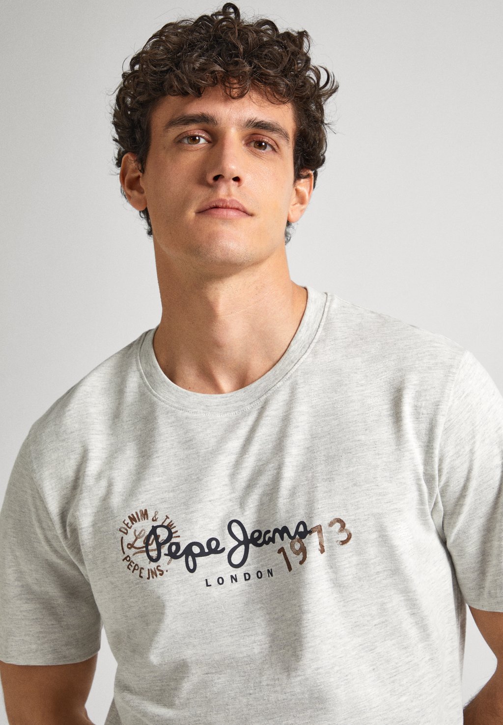 

Футболка с принтом CAMILLE Pepe Jeans, светло-серый
