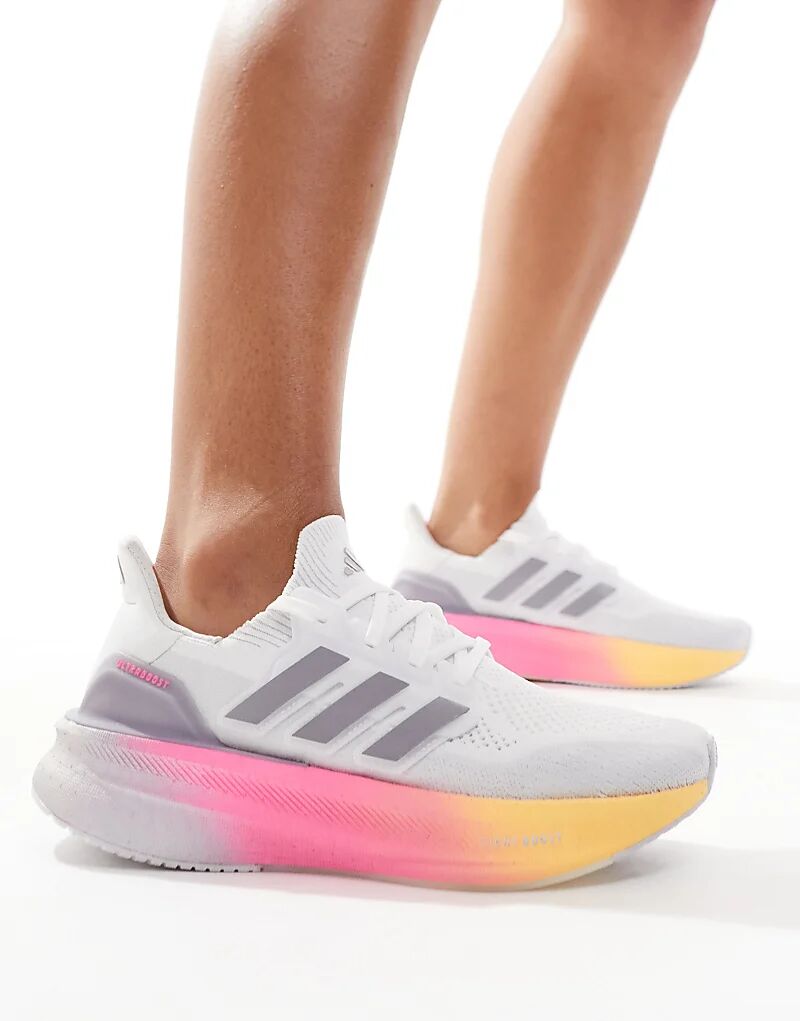 

Кроссовки adidas Running Ultraboost 5 серого и розового цвета adidas performance