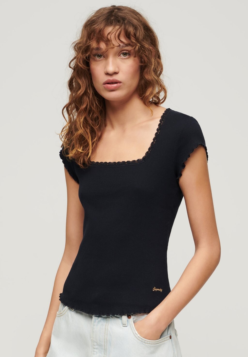 

Футболка с принтом ESSENTIAL SQUARE NECK Superdry, цвет eclipse navy
