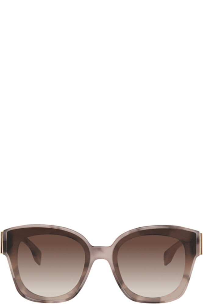 

Фиолетовые и черные солнцезащитные очки First Fendi
