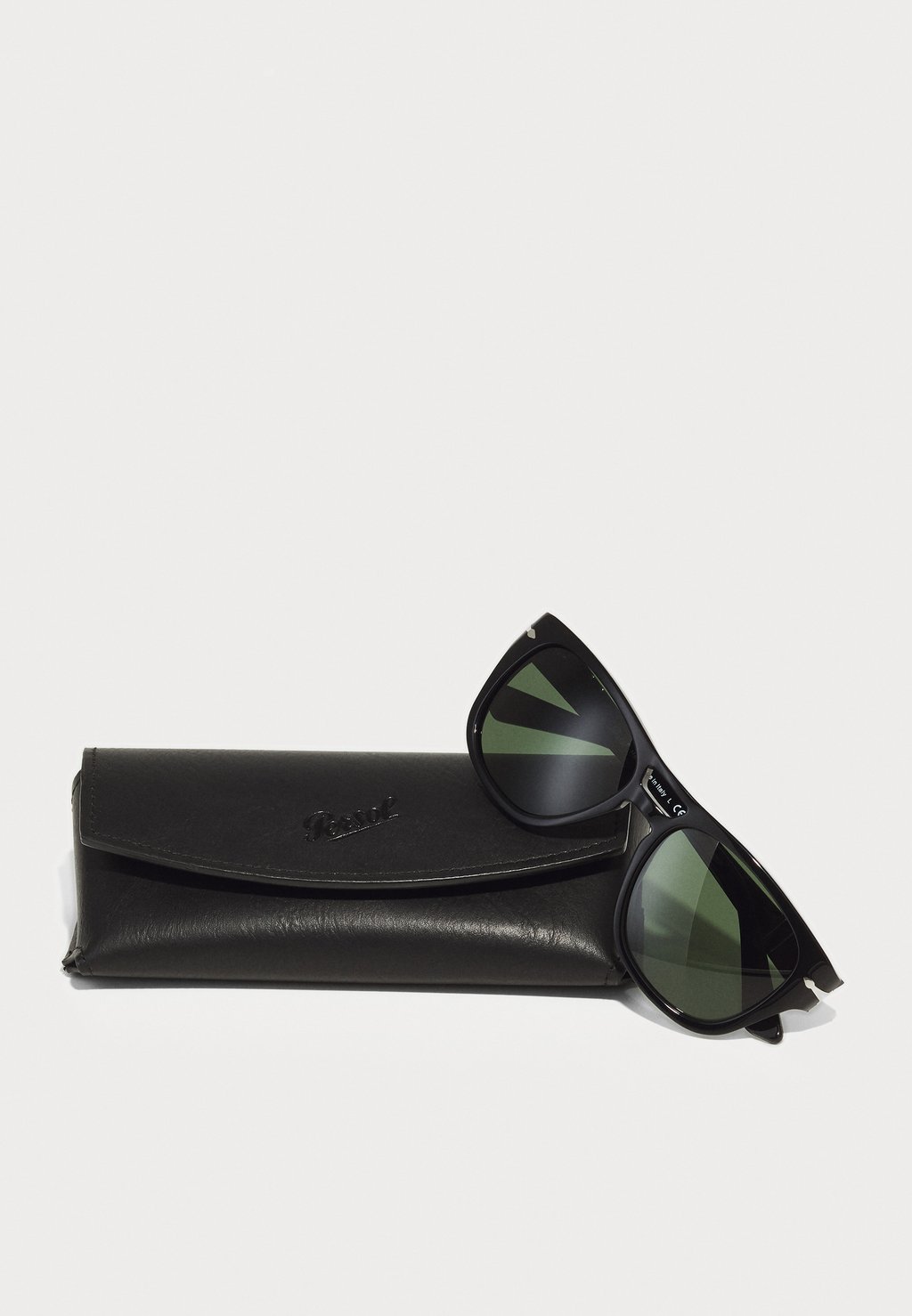 

Солнцезащитные очки UNISEX Persol, черный