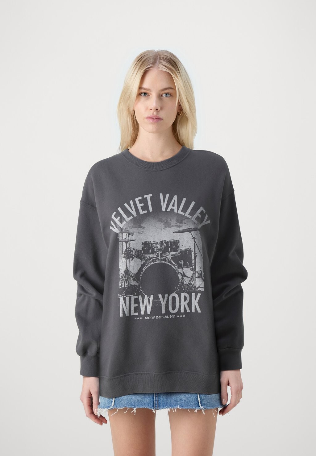 

Толстовка TREND CREW Hollister Co., темно-серый