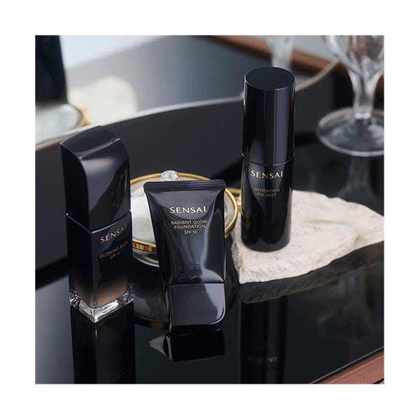 Долговечная светящаяся основа SENSAI Radiant Glow Foundation, RG102 IVORY BEIGE — фото 3