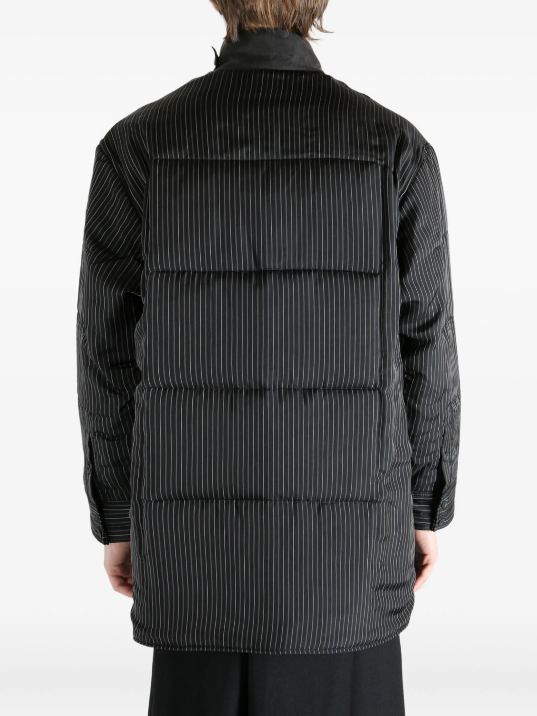 Стеганое пальто с рисунком в тонкую полоску Yohji Yamamoto, черный — фото 4