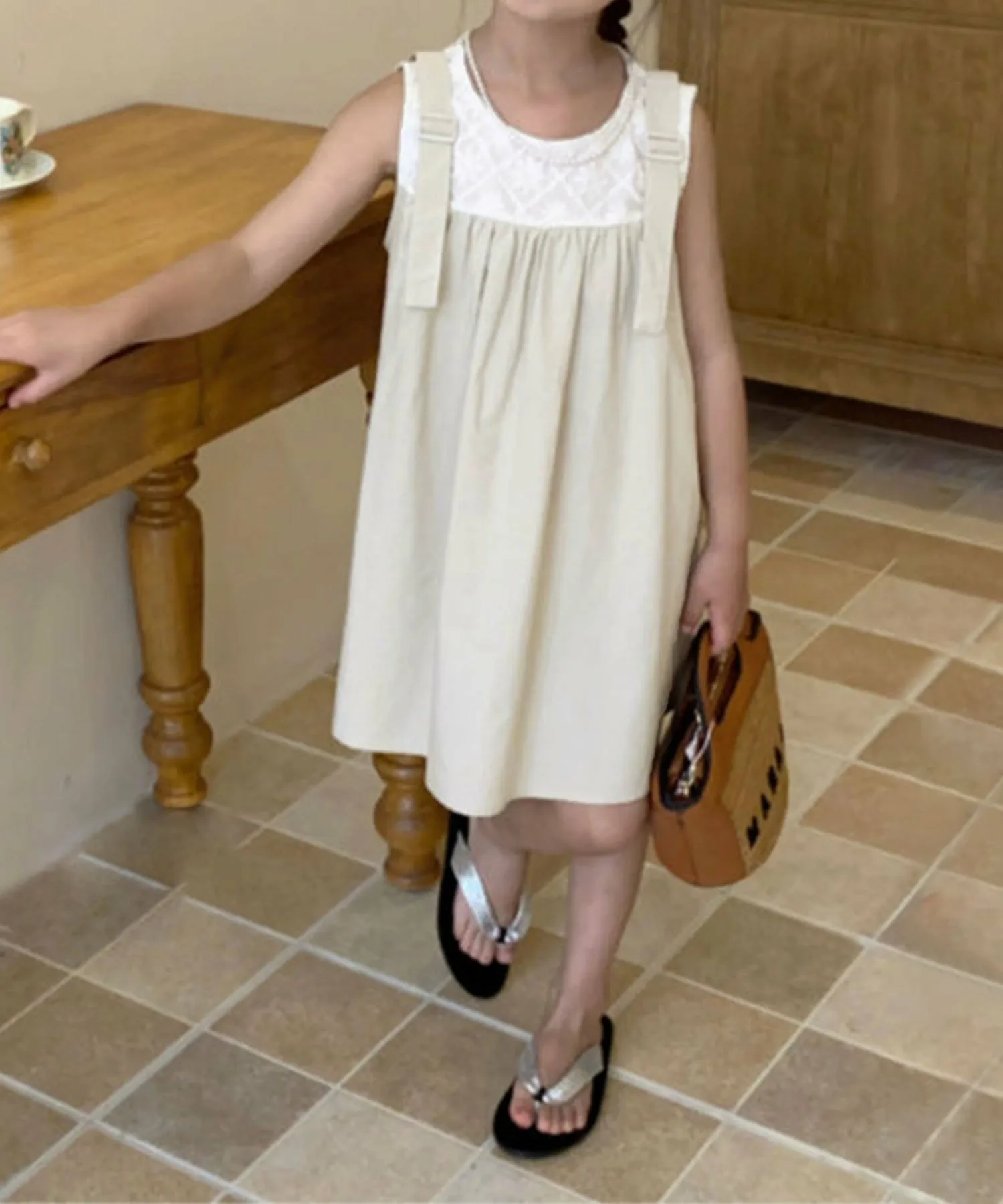 Детское платье-комбинезон без рукавов Aimoha Kids, Light beige