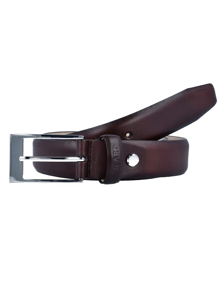 

Кожаный ремень в кафе PICARD