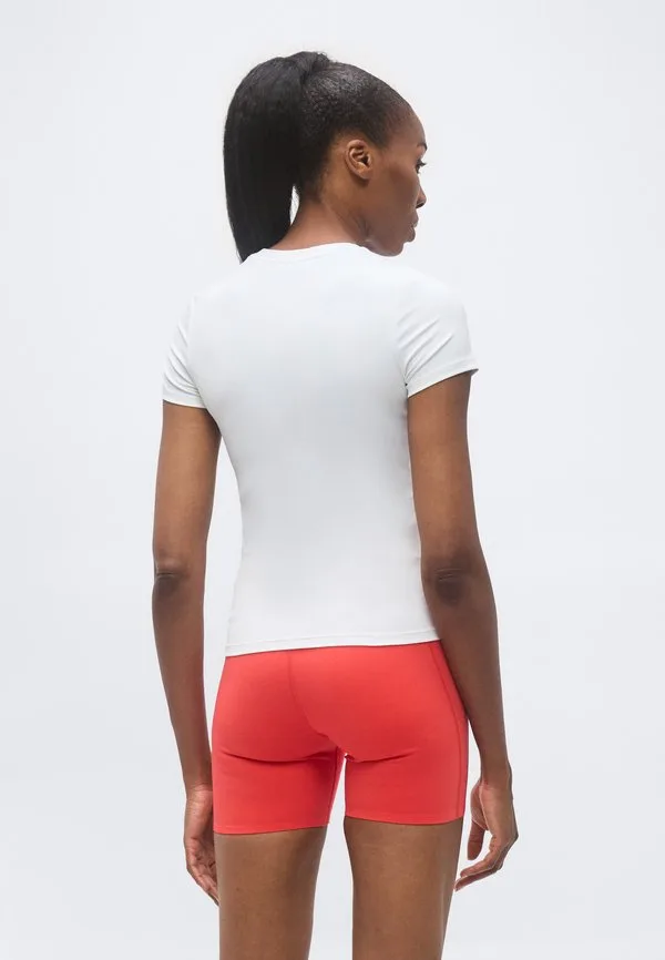 Одна облегающая спортивная футболка Nike Performance, White/Black — фото 3