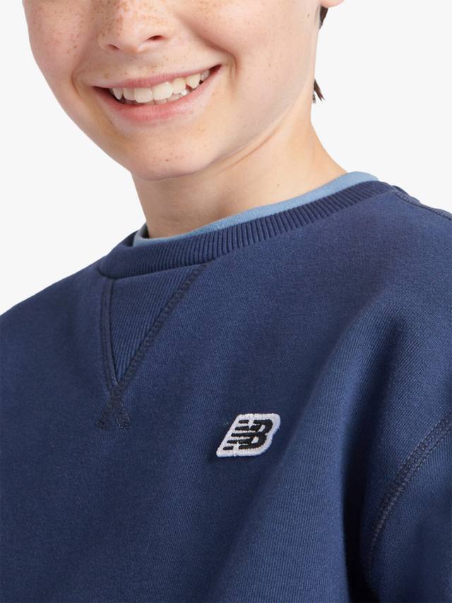 Детский премиальный свитшот с круглым вырезом New Balance, Navy — фото 4