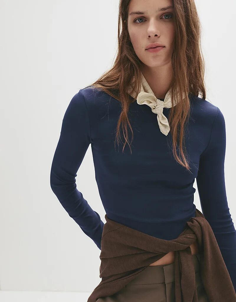 

Лонгслив Pull&Bear Fitted с длинными рукавами темно-синего цвета