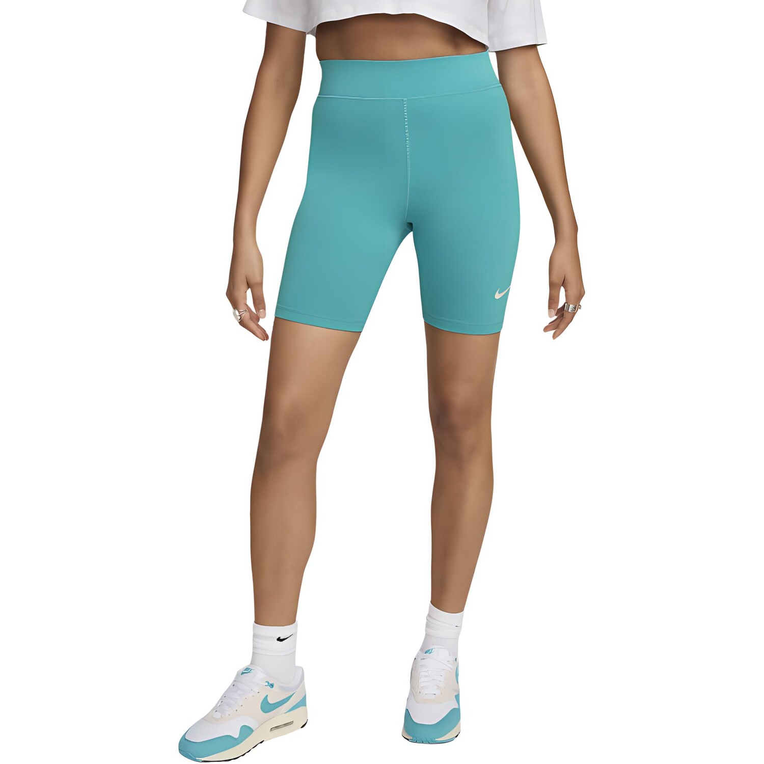 

Спортивные шорты женские Dusty Cactus Nike